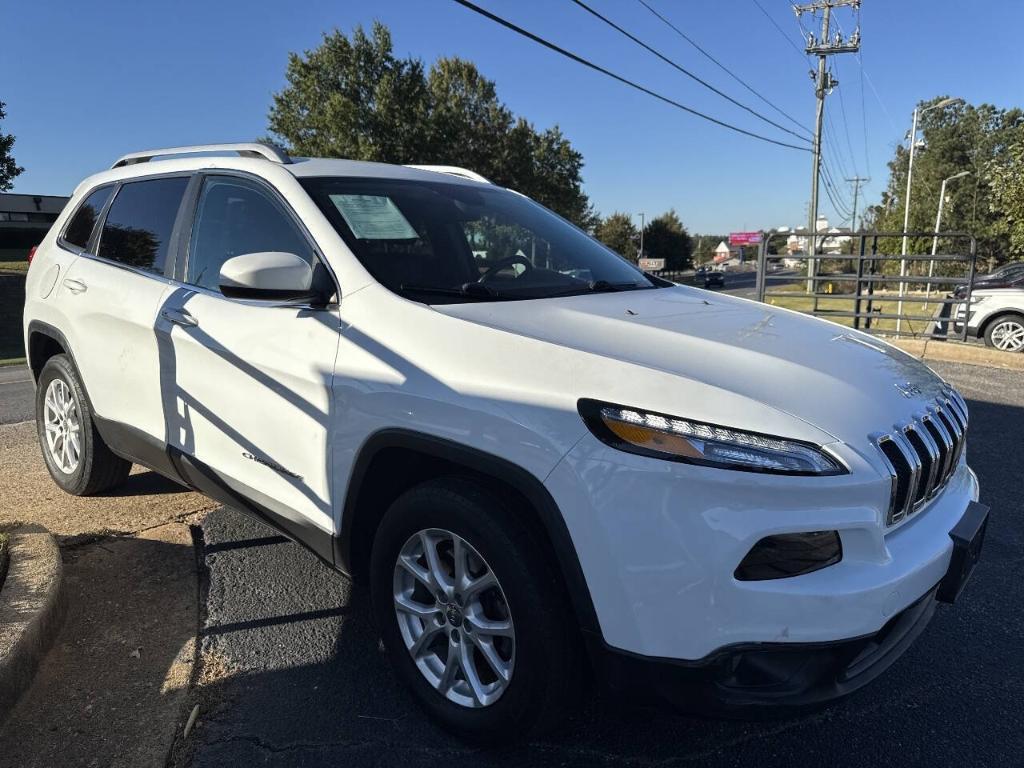 used 2014 Jeep Cherokee car, priced at $7,299