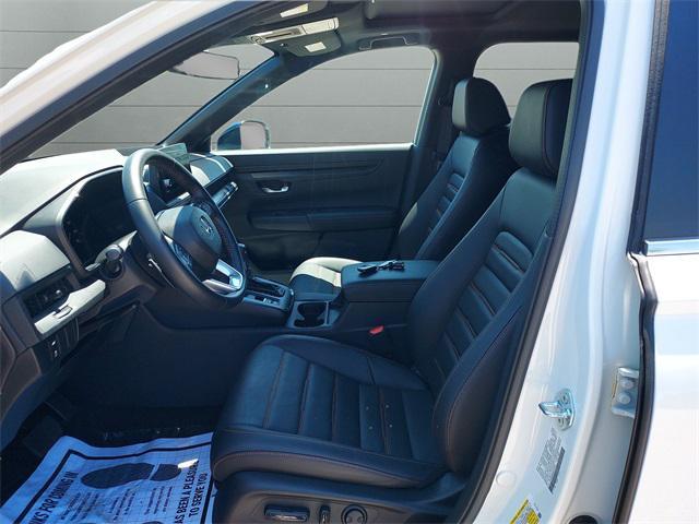 used 2025 Honda CR-V Hybrid car, priced at $37,659