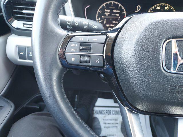 used 2025 Honda Pilot car, priced at $43,993