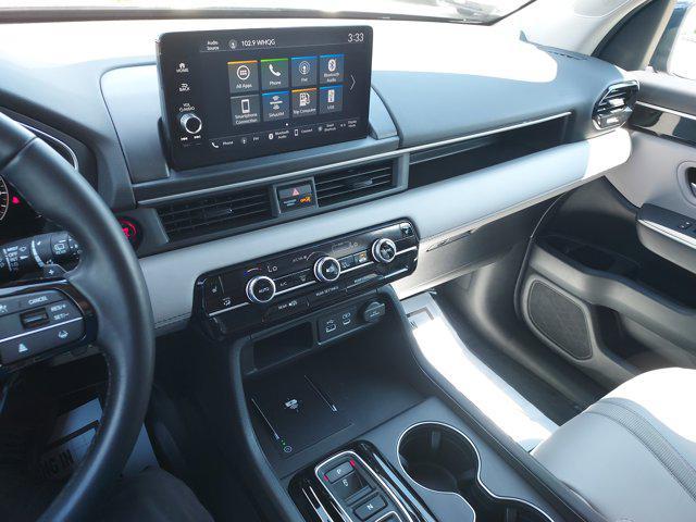 used 2025 Honda Pilot car, priced at $43,993