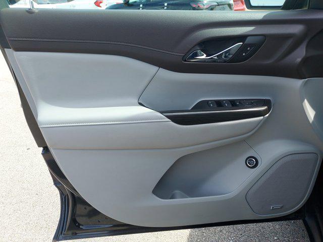 used 2023 GMC Acadia car, priced at $27,999