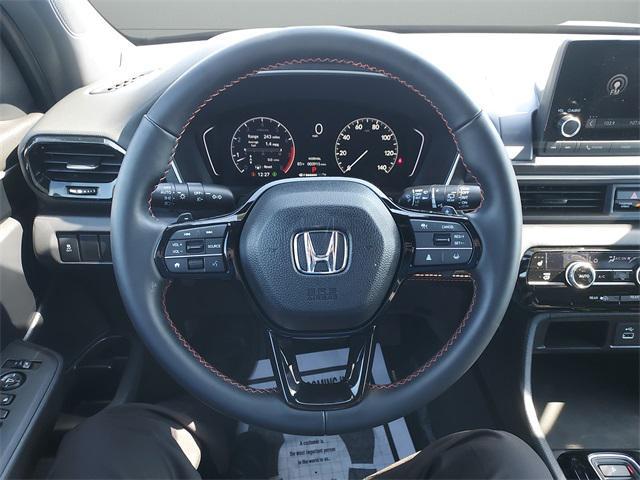 used 2025 Honda Pilot car, priced at $37,999