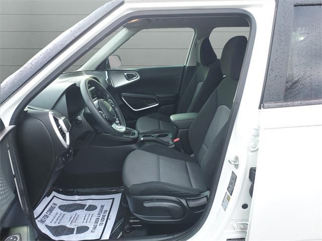 used 2022 Kia Soul car, priced at $15,999