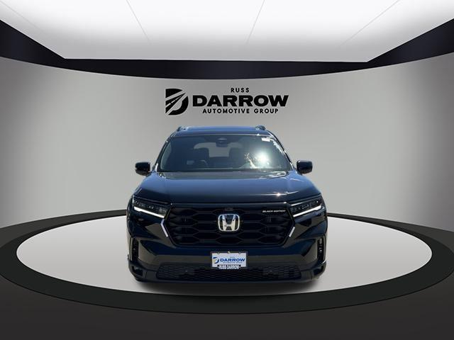 new 2025 Honda Pilot car, priced at $53,675