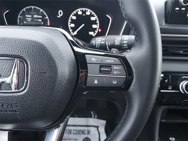 used 2025 Honda Pilot car, priced at $44,777