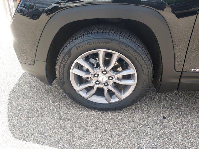 used 2024 GMC Terrain car, priced at $25,174