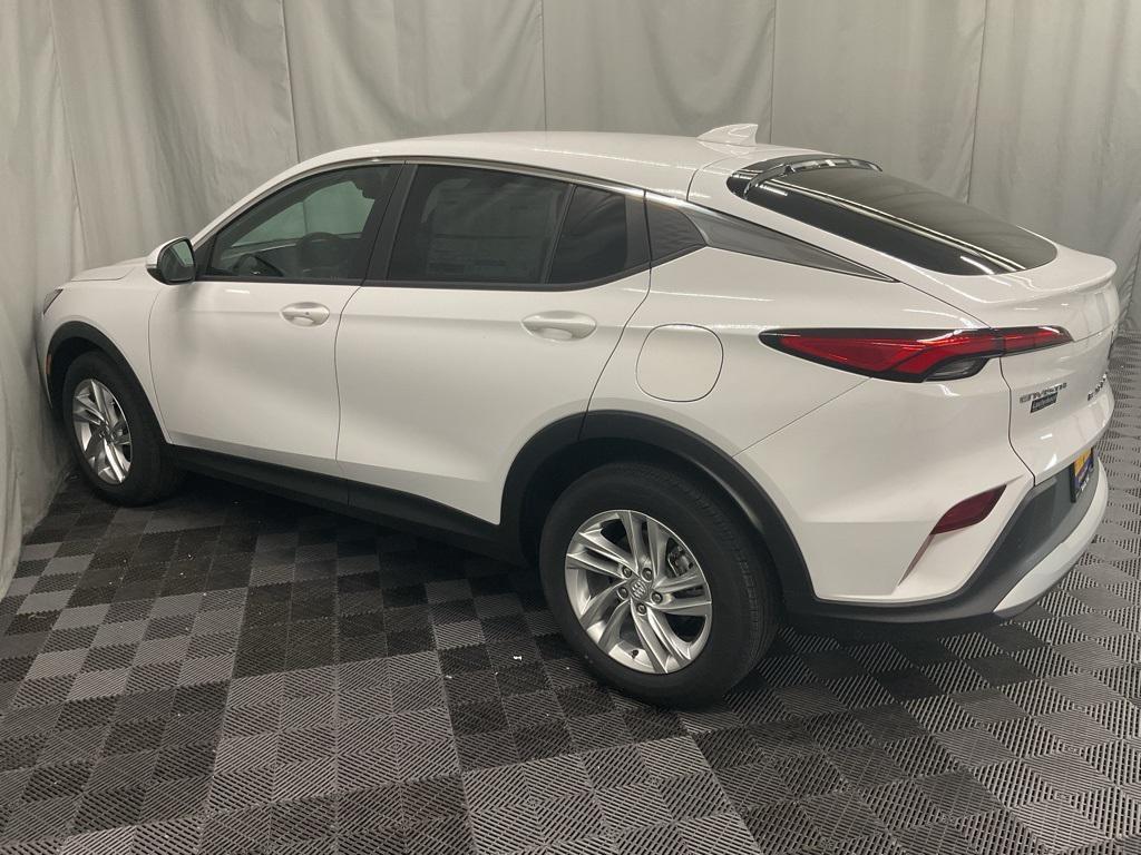 new 2025 Buick Envista car, priced at $28,995