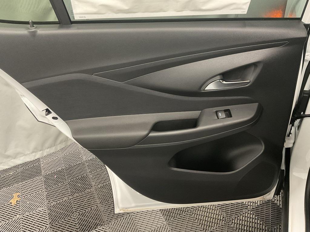new 2025 Buick Envista car, priced at $28,995