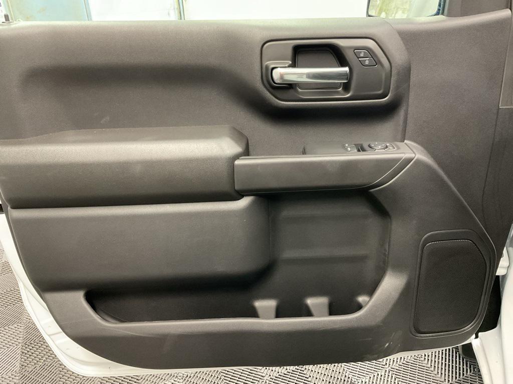 new 2024 GMC Sierra 1500 car, priced at $47,045