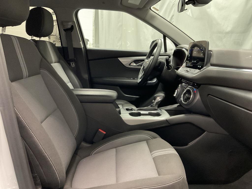 used 2025 Chevrolet Blazer car, priced at $28,500