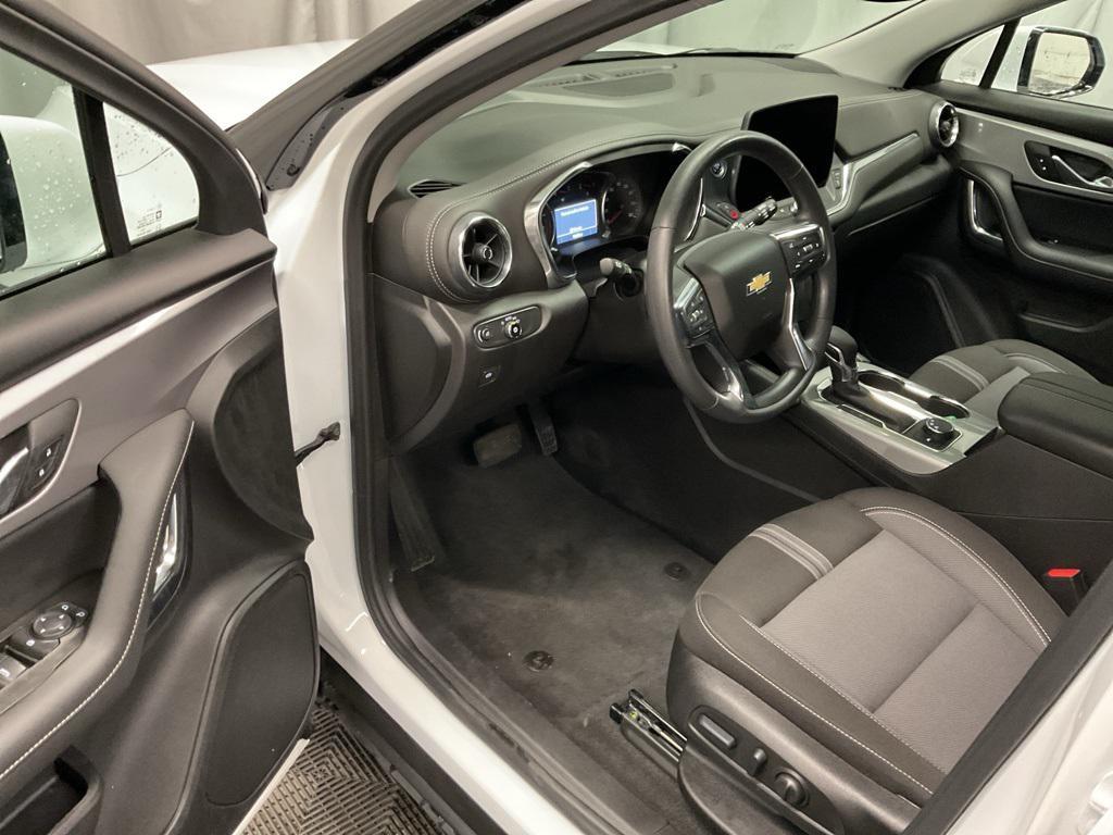 used 2025 Chevrolet Blazer car, priced at $28,500