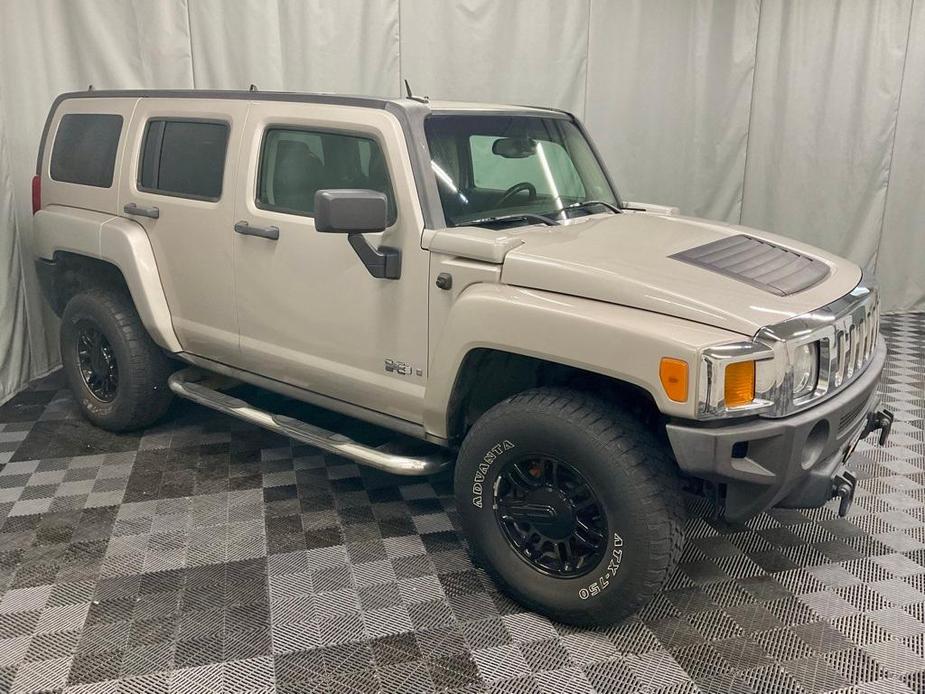 used 2006 Hummer H3 car, priced at $7,000