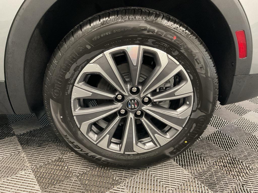 new 2025 Buick Envision car