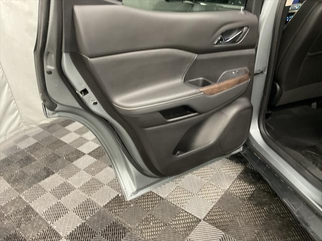used 2023 GMC Acadia car, priced at $38,900