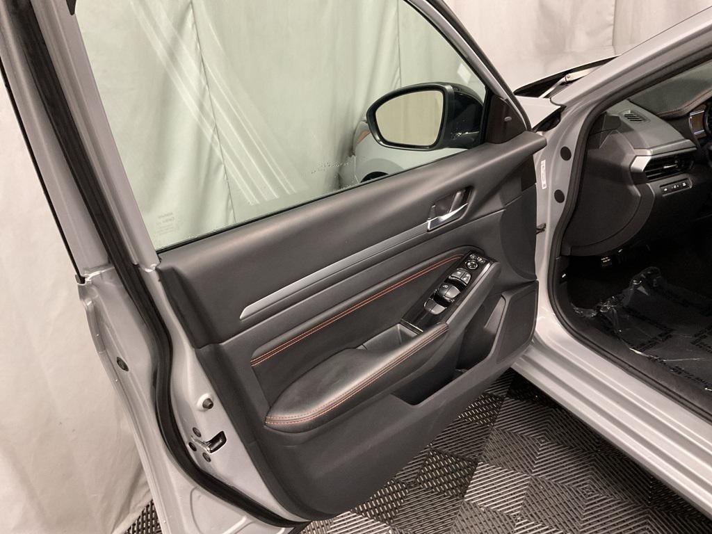 used 2023 Nissan Altima car, priced at $22,000
