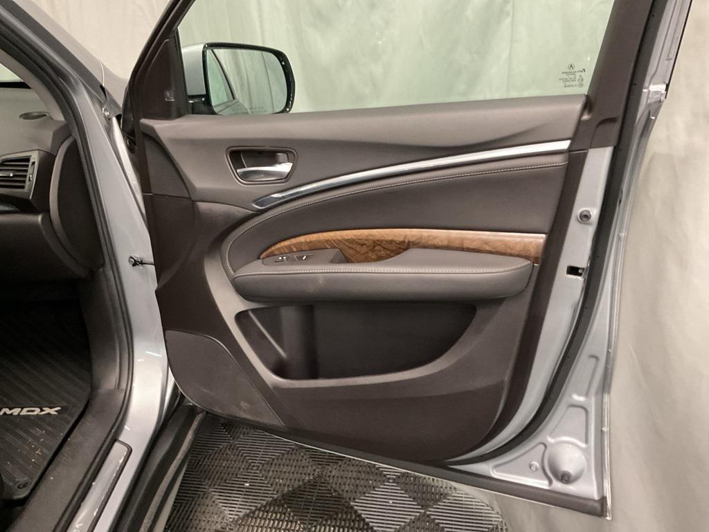 used 2020 Acura MDX car, priced at $29,689