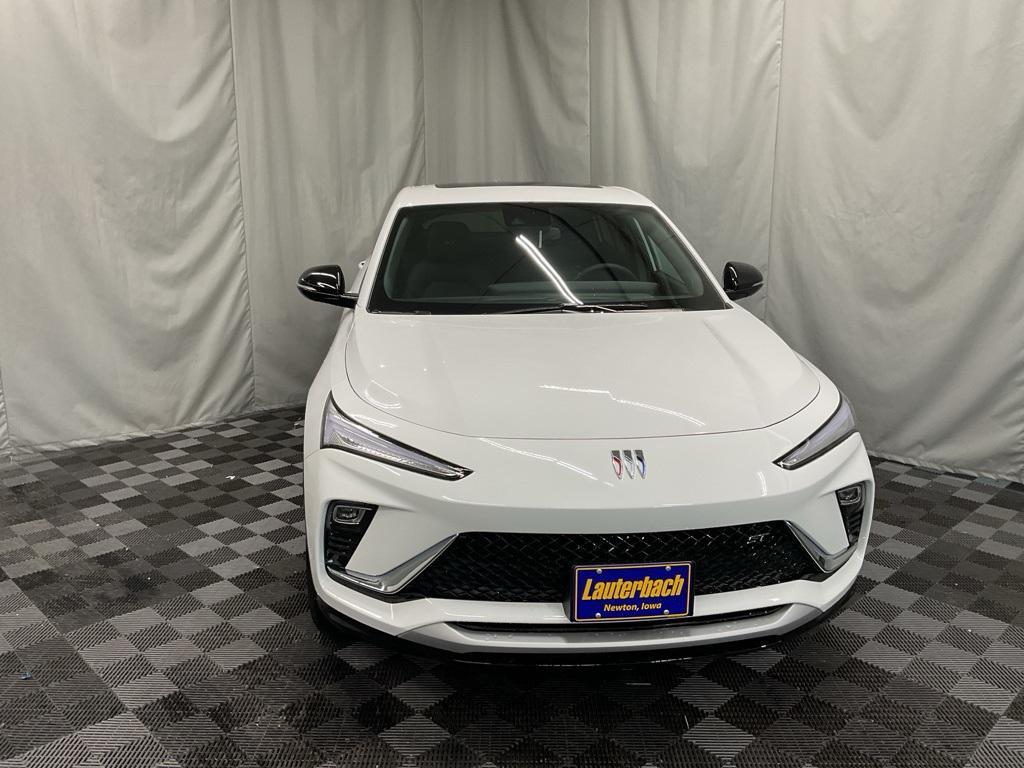 new 2025 Buick Envista car, priced at $27,550