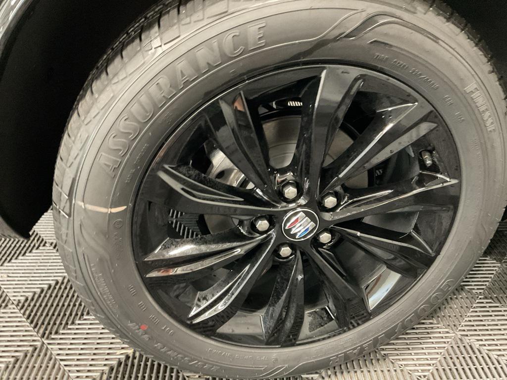 new 2025 Buick Envista car, priced at $27,550