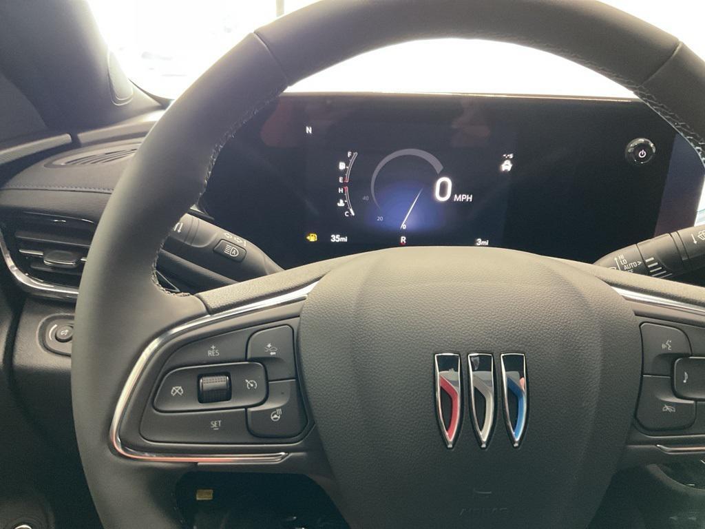 new 2025 Buick Envista car, priced at $27,550