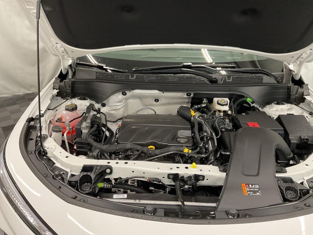 new 2025 Buick Envista car, priced at $27,550