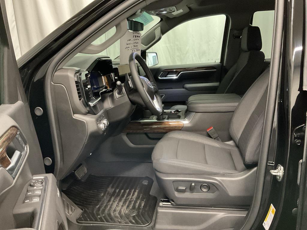 new 2025 GMC Sierra 1500 car, priced at $59,518