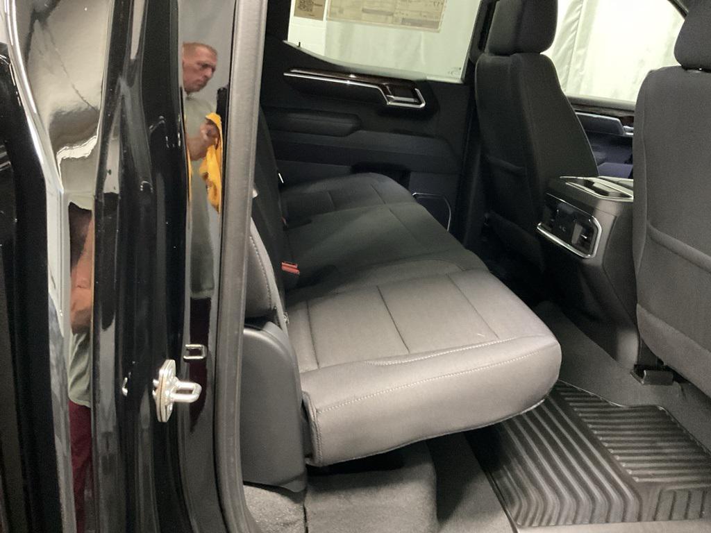 new 2025 GMC Sierra 1500 car, priced at $59,518