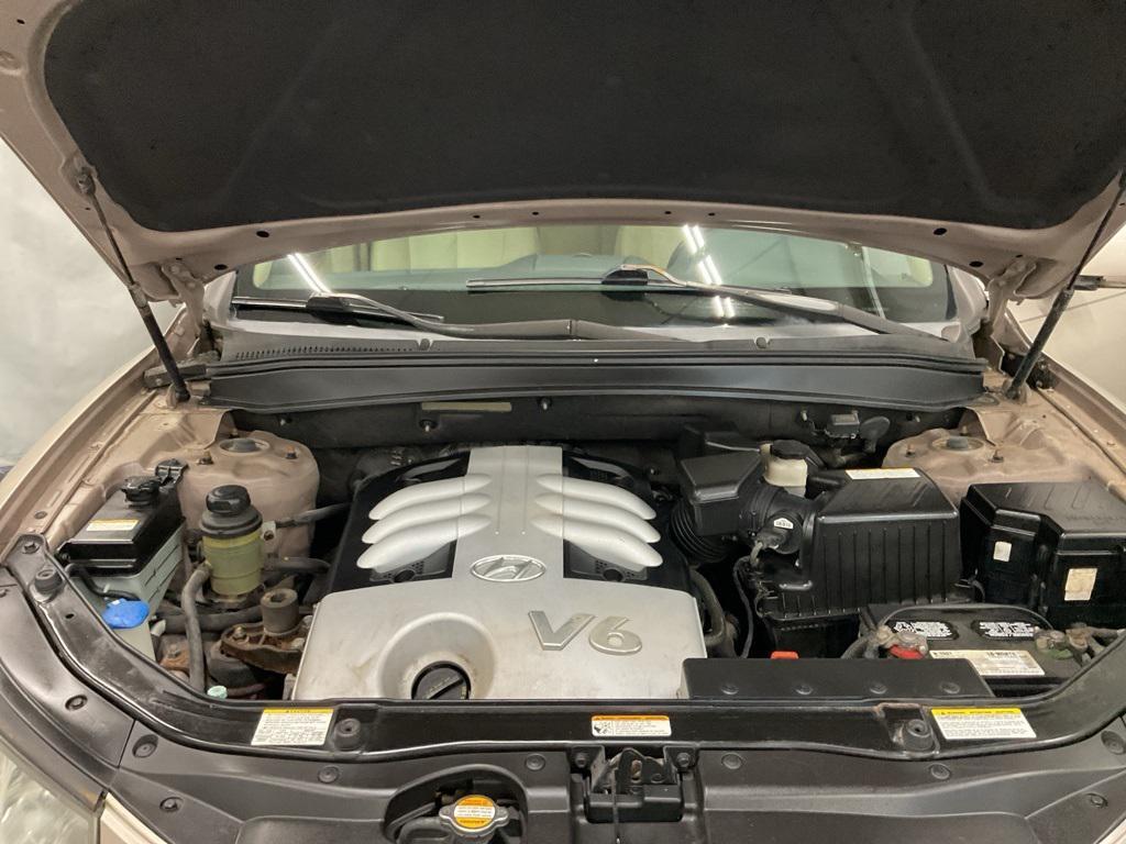 used 2007 Hyundai Santa Fe car, priced at $4,500