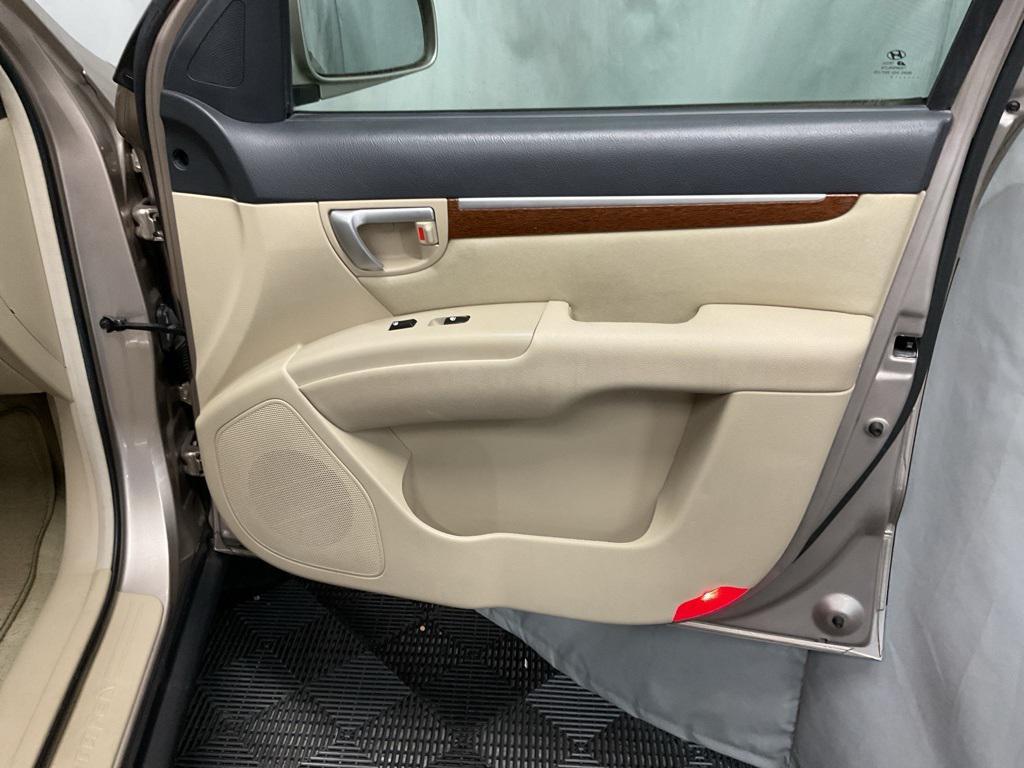used 2007 Hyundai Santa Fe car, priced at $4,500
