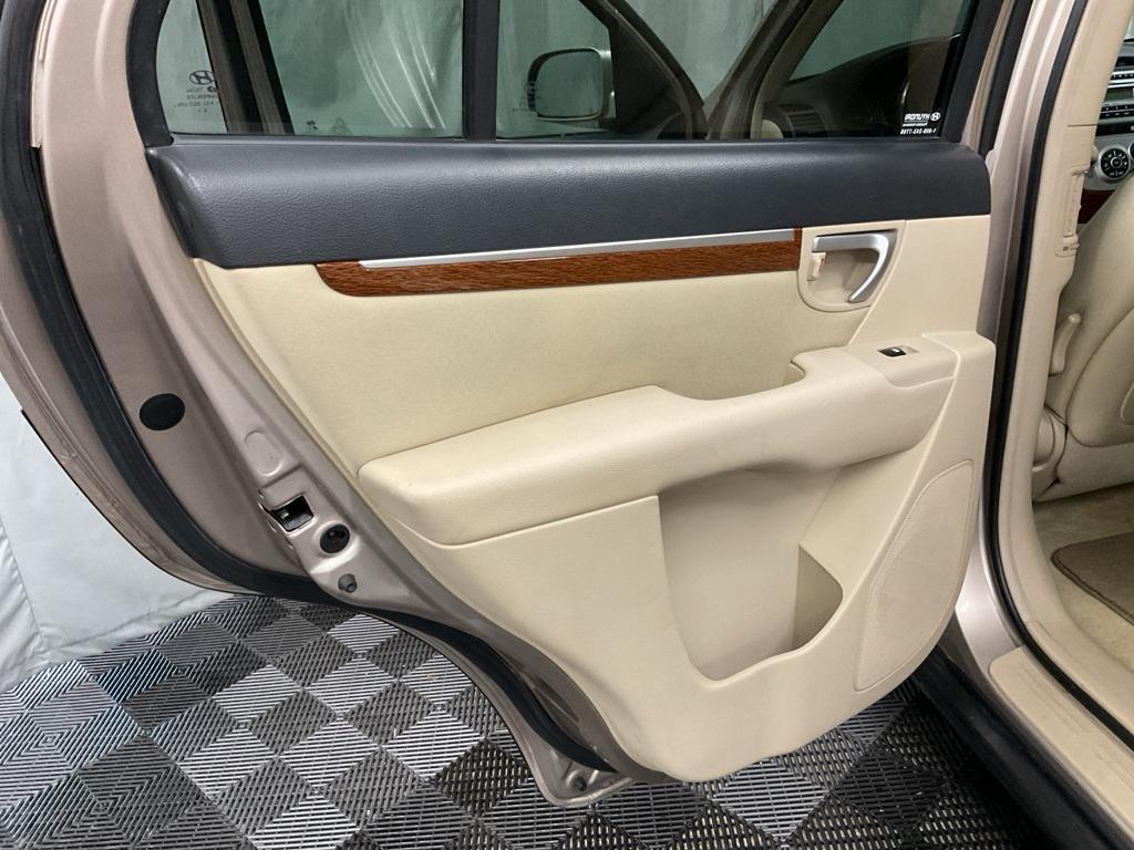 used 2007 Hyundai Santa Fe car, priced at $4,500
