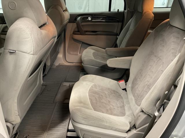 used 2014 Buick Enclave car, priced at $7,000