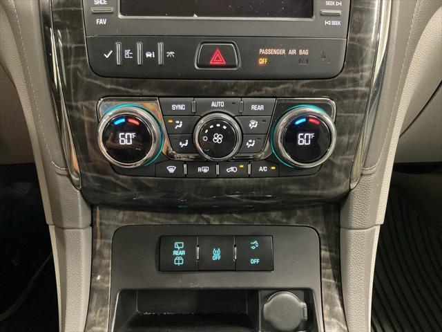 used 2014 Buick Enclave car, priced at $7,000