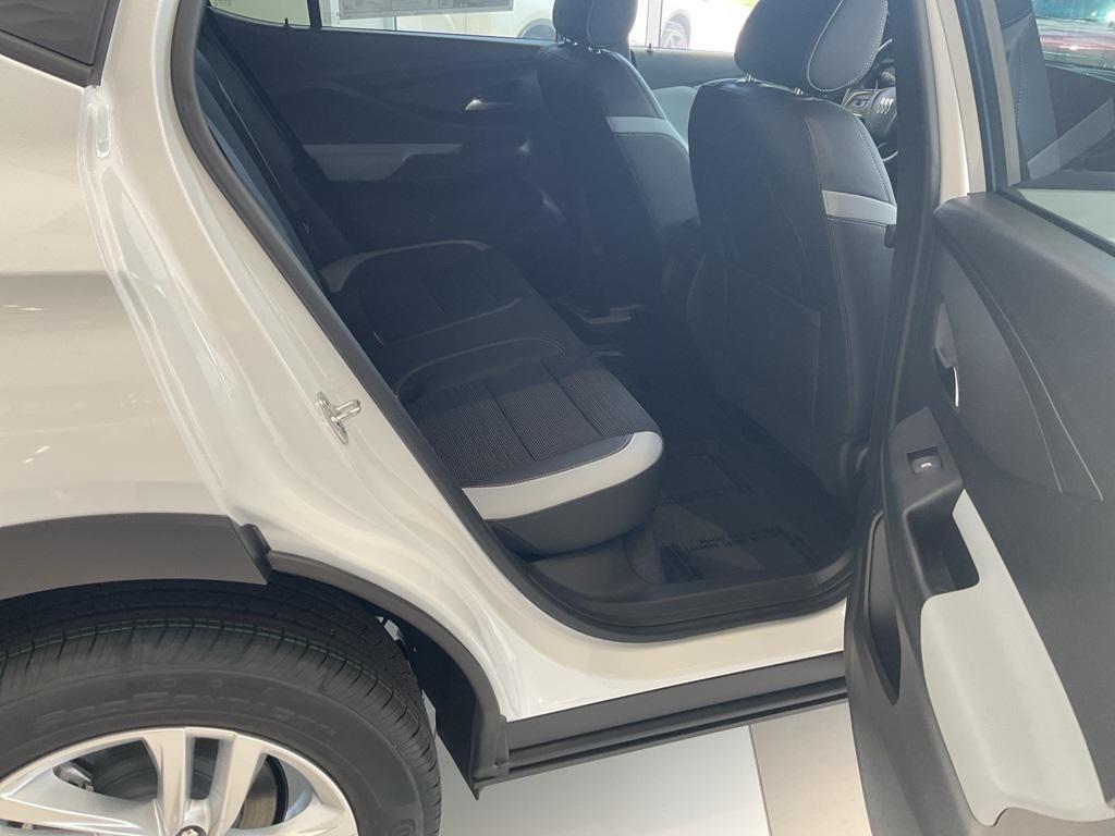 new 2025 Buick Envista car, priced at $25,690