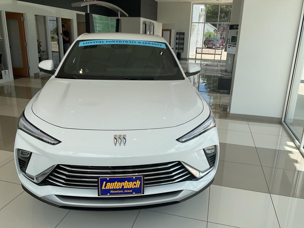new 2025 Buick Envista car, priced at $25,690