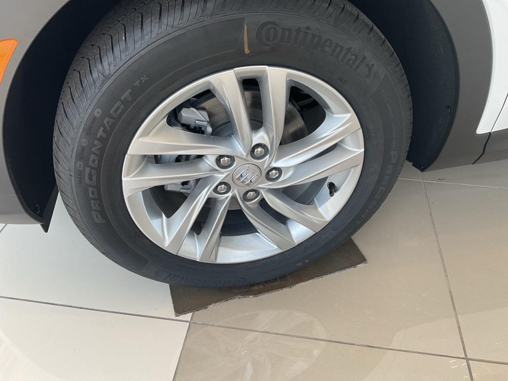 new 2025 Buick Envista car, priced at $25,690