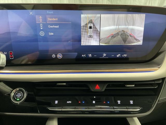 used 2025 Buick Envision car, priced at $42,800