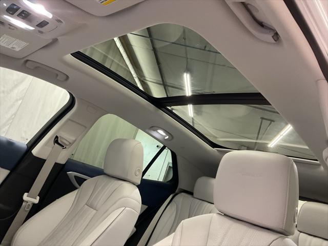 used 2025 Buick Envision car, priced at $42,800