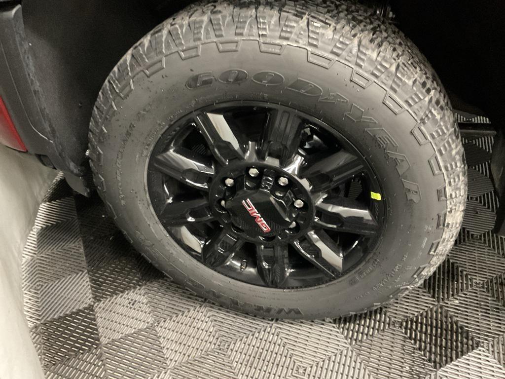 new 2025 GMC Sierra 2500 car, priced at $83,715