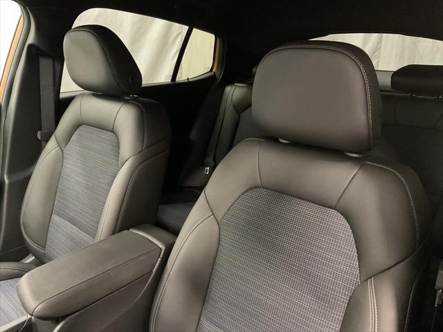 new 2025 Buick Envista car