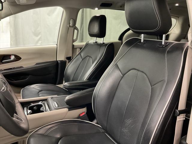 used 2023 Chrysler Pacifica Hybrid car, priced at $34,000