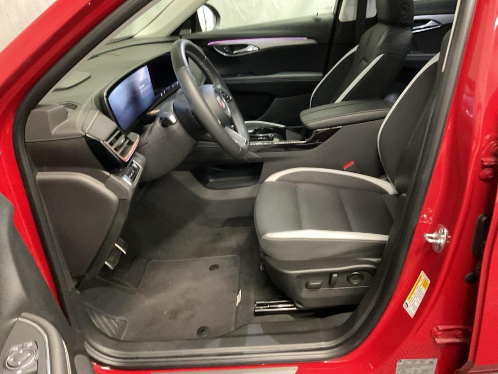 used 2025 Buick Envision car, priced at $34,500