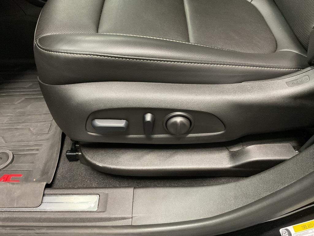 used 2023 GMC Acadia car, priced at $32,200