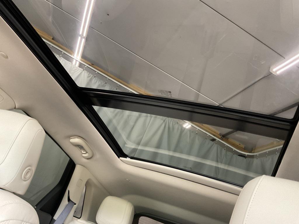 used 2023 Cadillac XT5 car, priced at $32,000