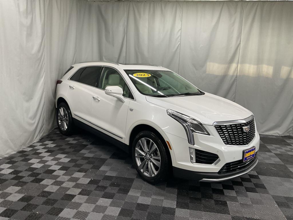 used 2023 Cadillac XT5 car, priced at $32,000