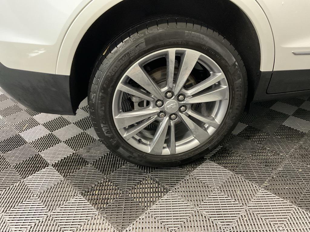 used 2023 Cadillac XT5 car, priced at $32,000