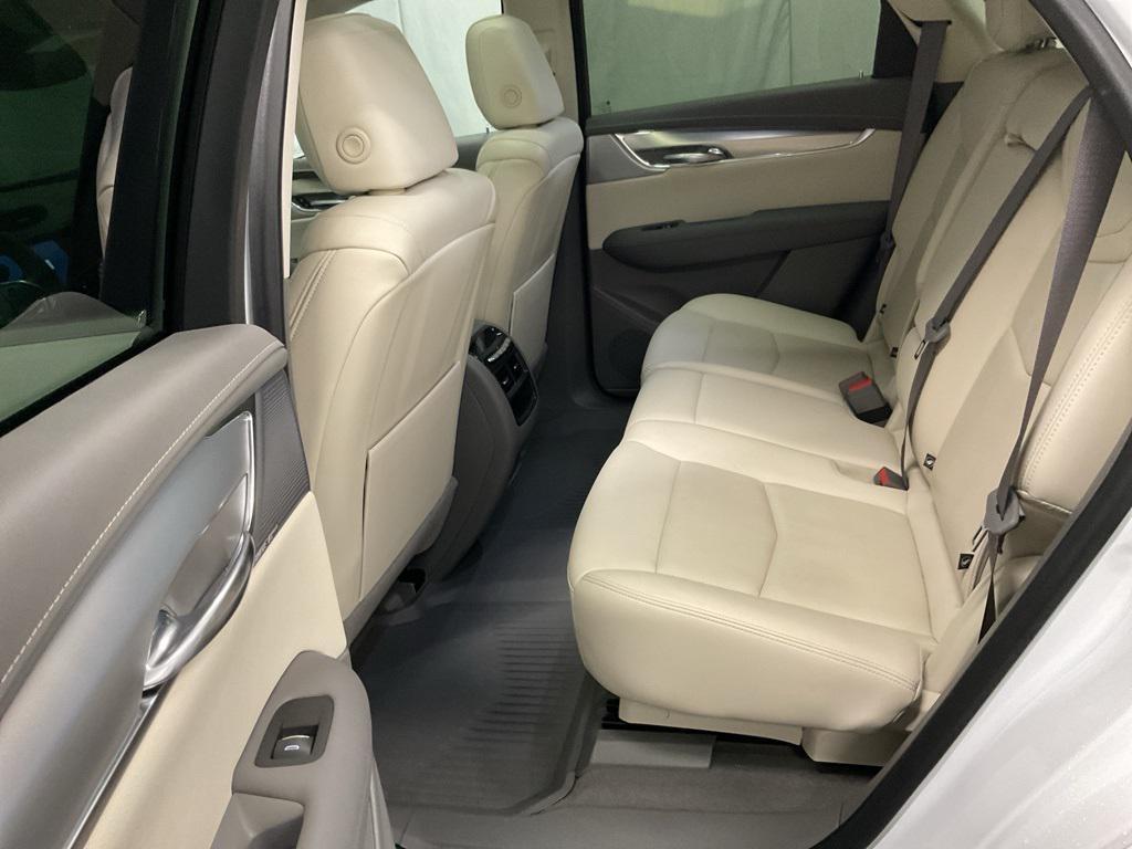 used 2023 Cadillac XT5 car, priced at $32,000