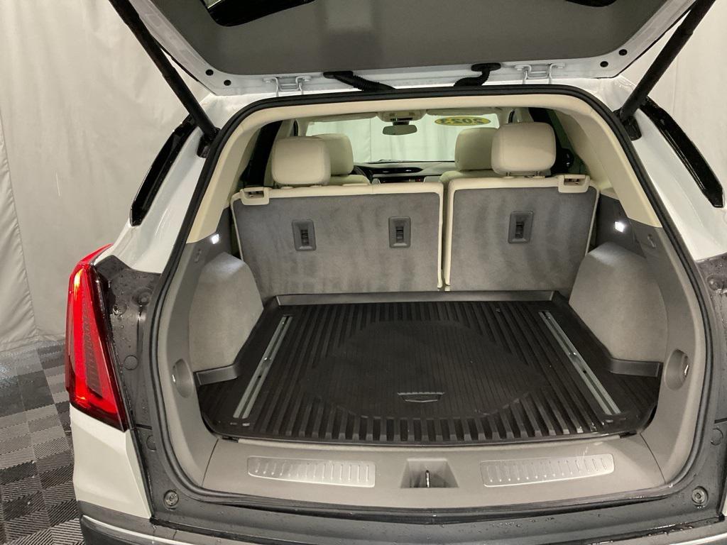 used 2023 Cadillac XT5 car, priced at $32,000