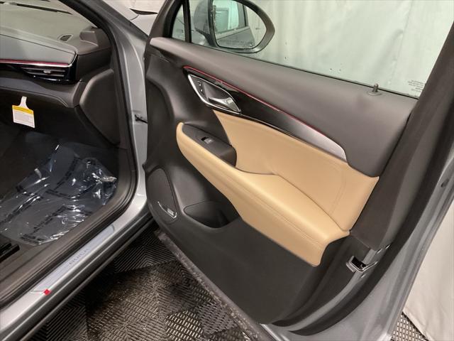 new 2025 Buick Envision car, priced at $38,740