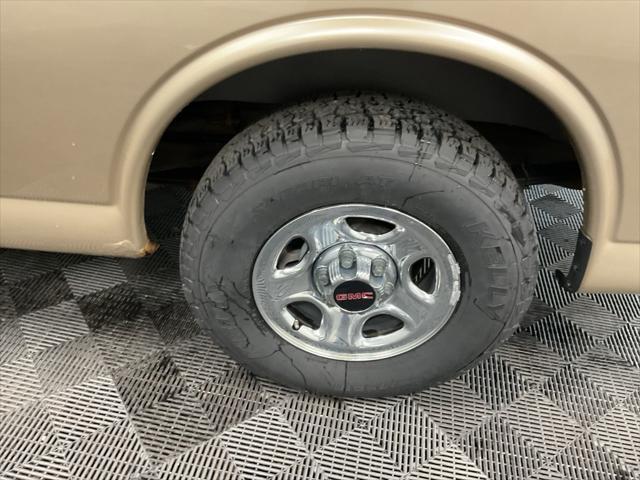 used 2008 GMC Savana 1500 car, priced at $15,900