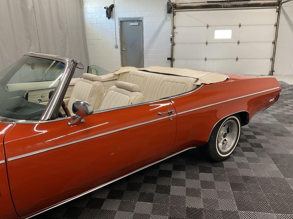 used 1972 Oldsmobile Delta 88 car, priced at $13,500