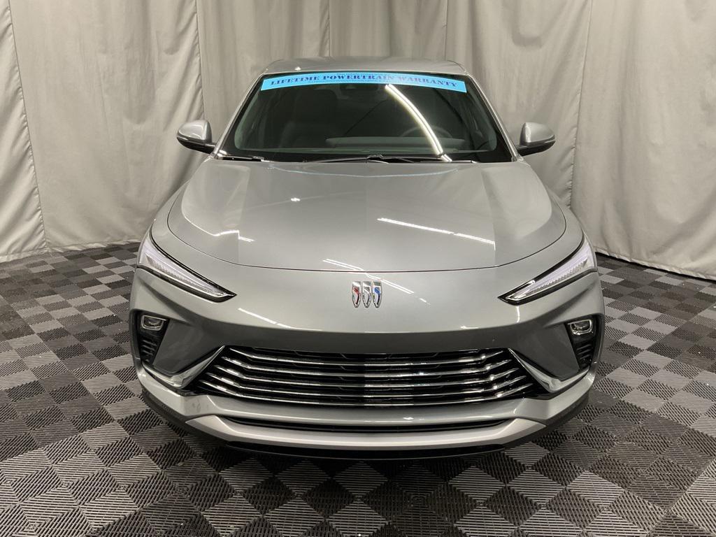 new 2025 Buick Envista car, priced at $25,285
